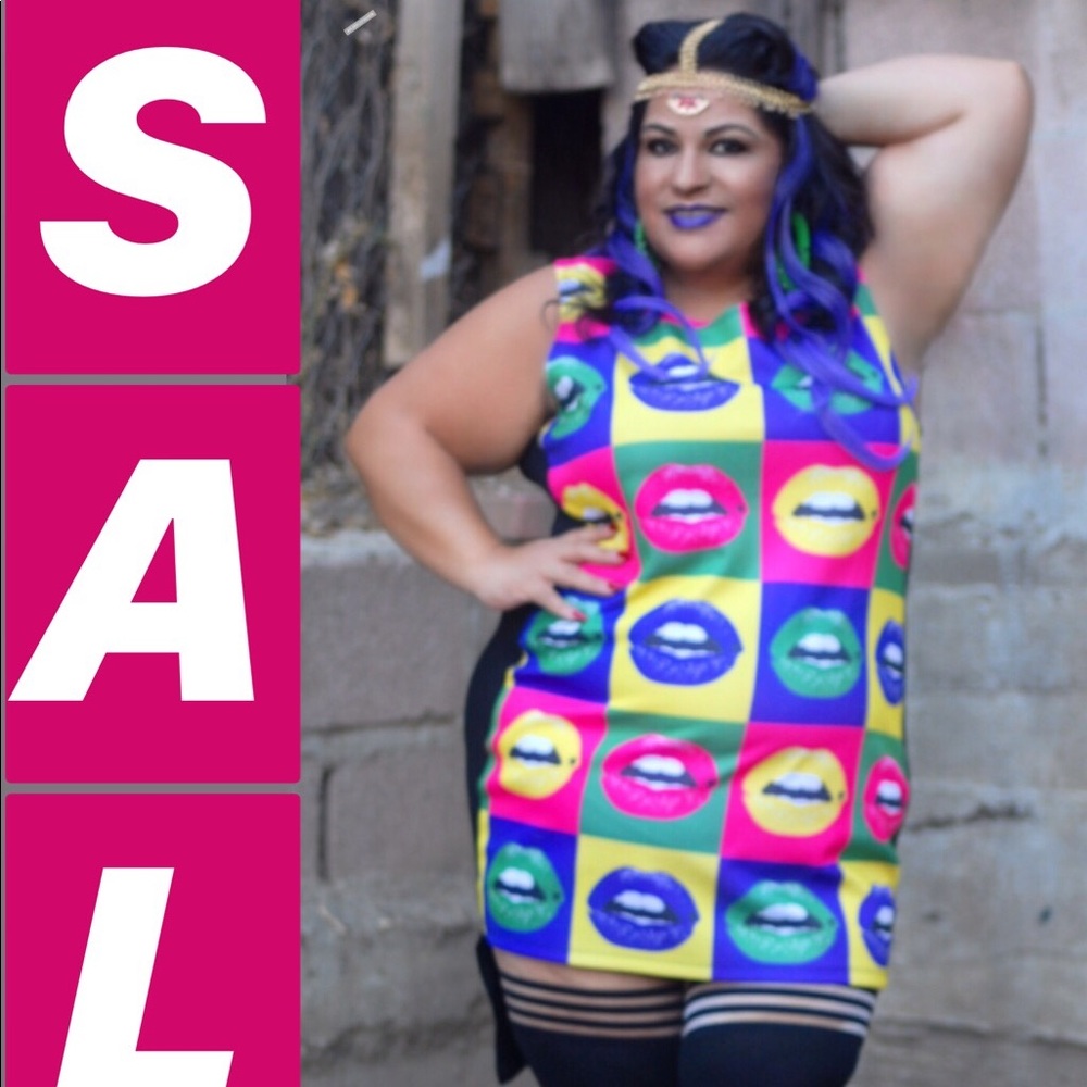 Tunic Vibrant Lip Print 2X/3X (16/18 US)